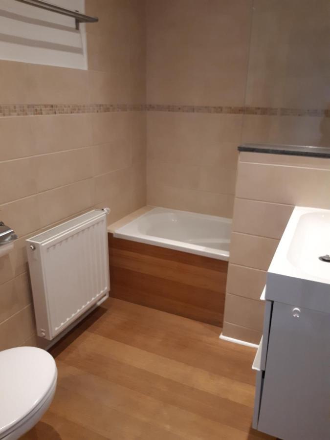 Maison Cosy Au Centre De Nivelles - Videosurveillance Exterieure Eksteriør billede